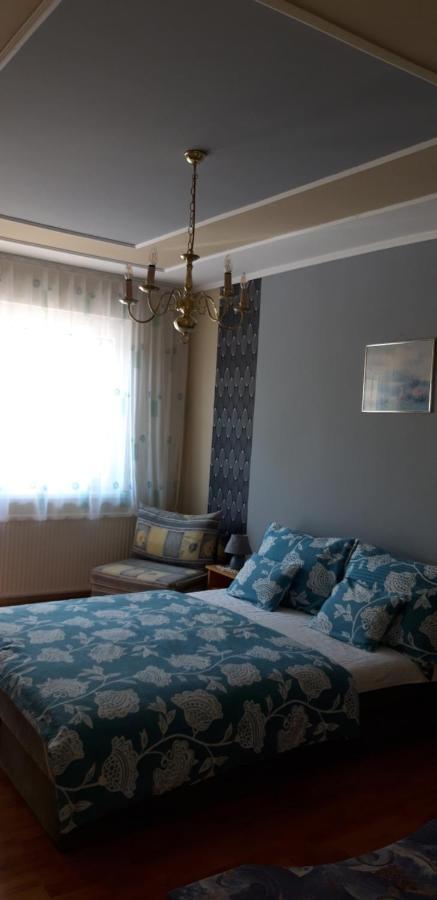 Ildi Apartman Денешдиаш Экстерьер фото